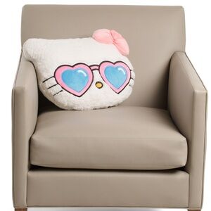 🎀 Hello Kitty Heart Sunglasses Sherpa Pillow NWT